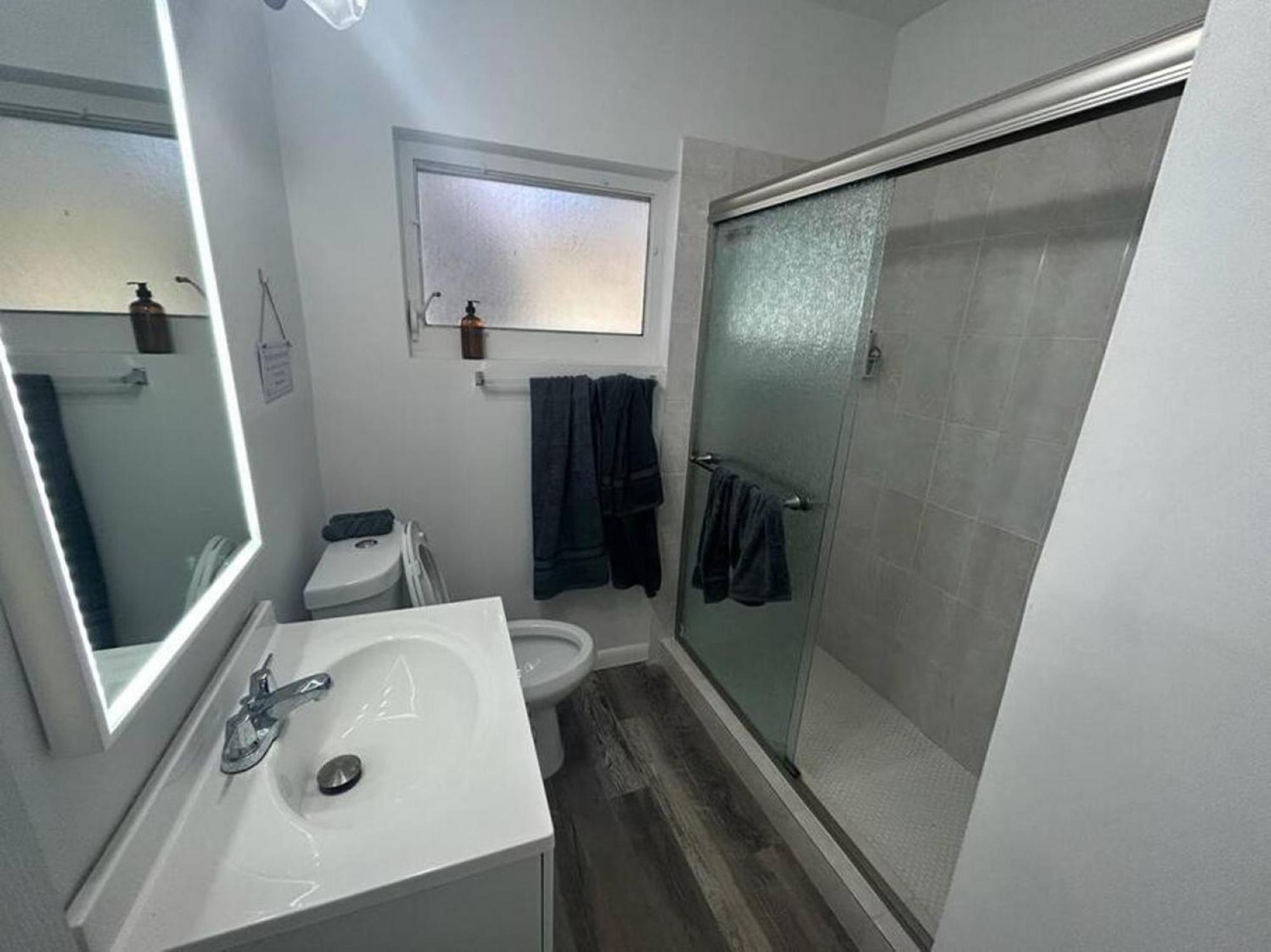 Fully Equipped Apartments With Parking Near Cocowalk Miami Buitenkant foto