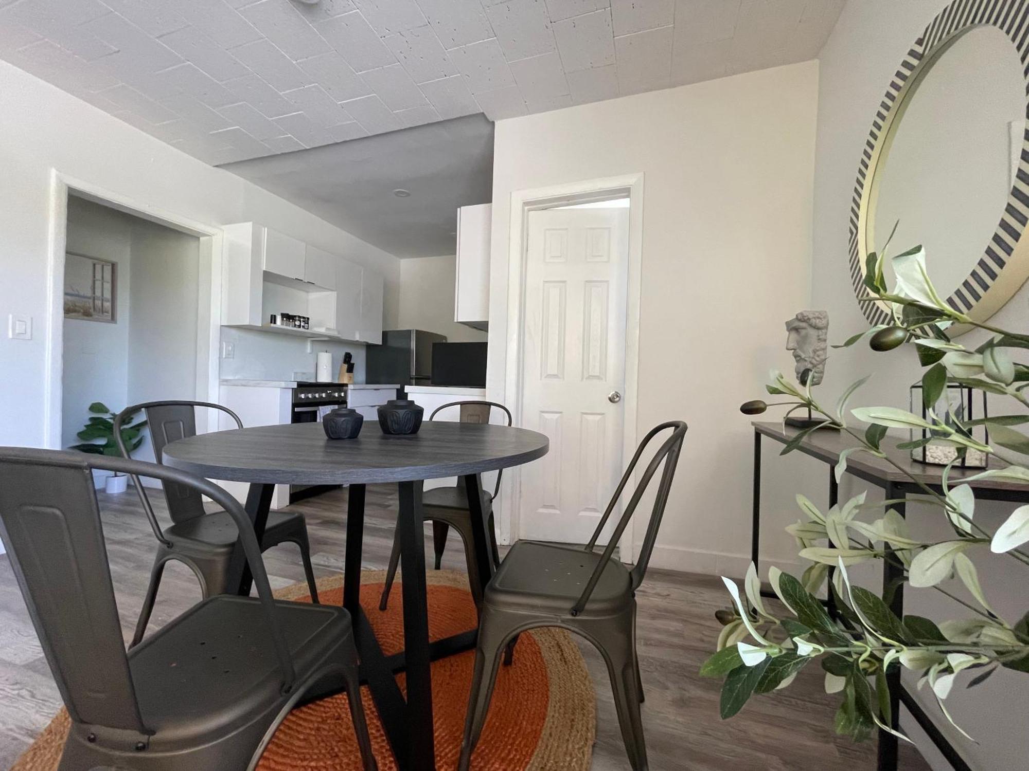 Fully Equipped Apartments With Parking Near Cocowalk Miami Buitenkant foto