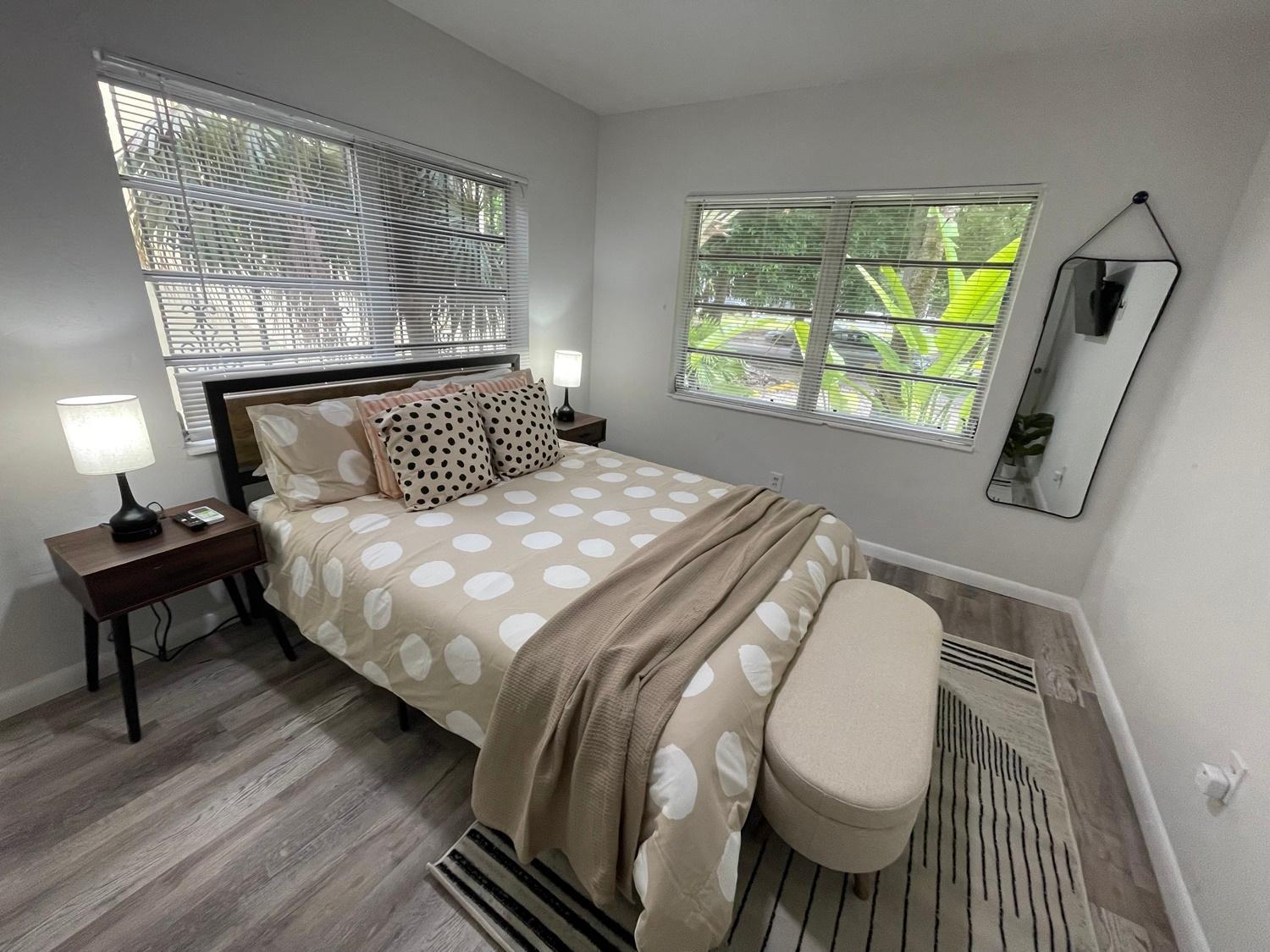 Fully Equipped Apartments With Parking Near Cocowalk Miami Buitenkant foto