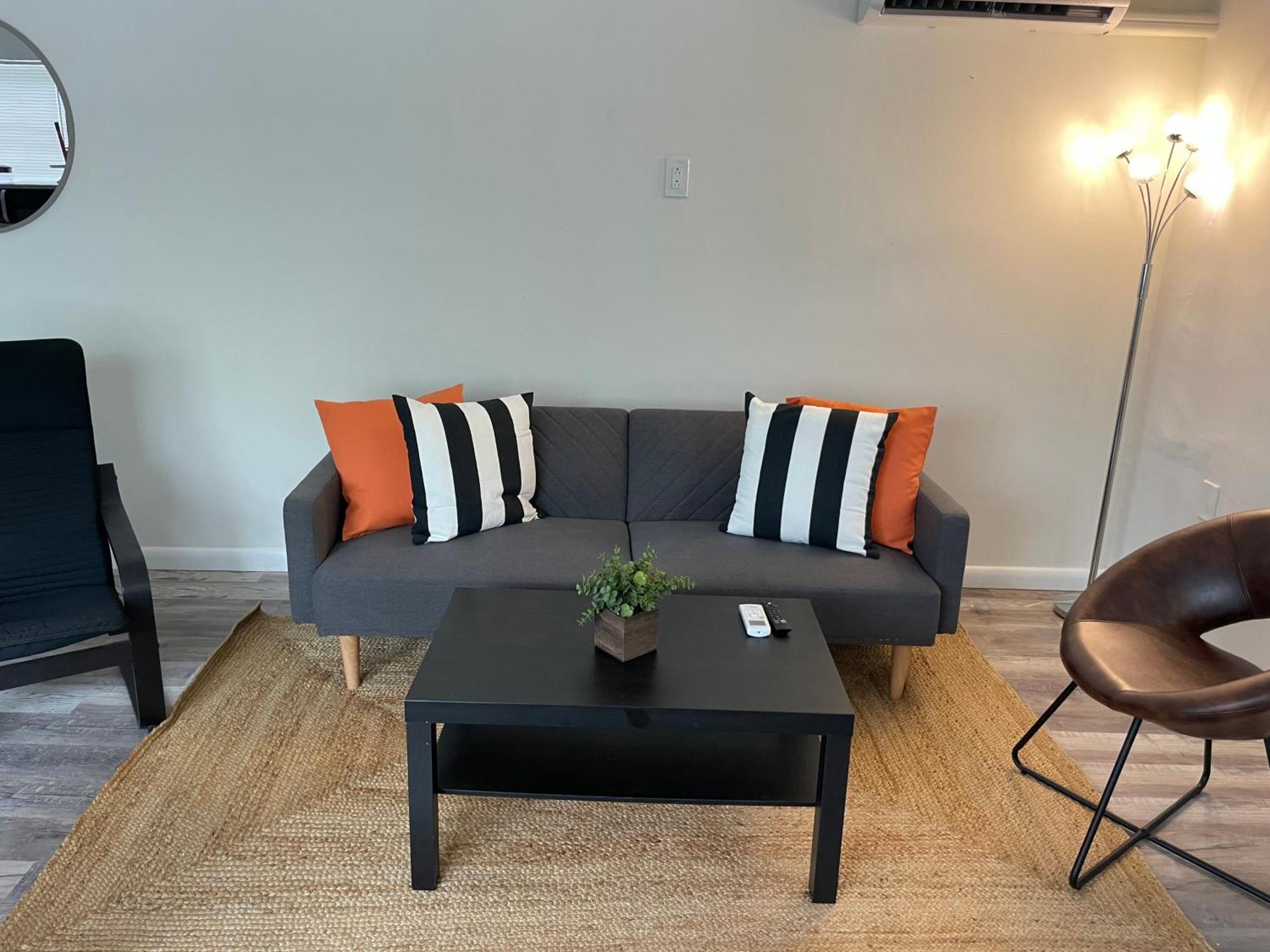 Fully Equipped Apartments With Parking Near Cocowalk Miami Buitenkant foto